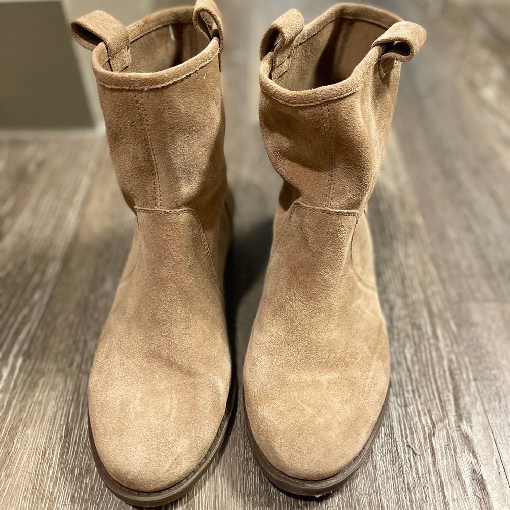Sole Society Booties 7.5 in tan